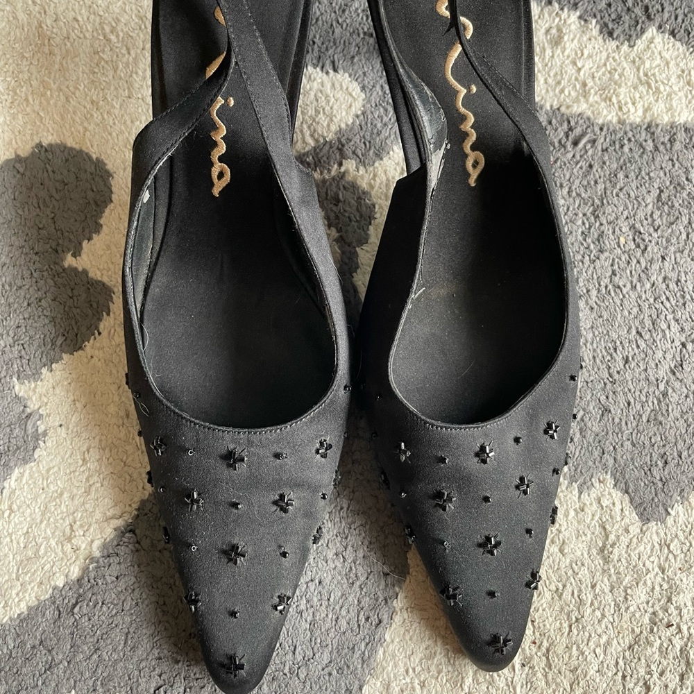 Nina size 8 heels
